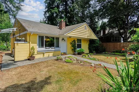 3616 NE 110th St, Seattle, WA 98125