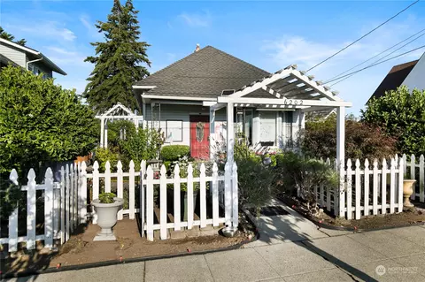 6202 S Warner St, Tacoma, WA 98409