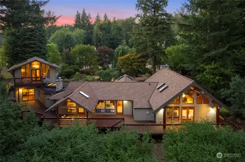 25713 SE 164th St, Issaquah, WA 98027