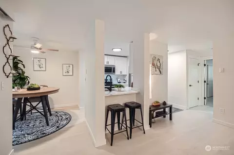 412 S 321st Pl #A4, Federal Way, WA 98003