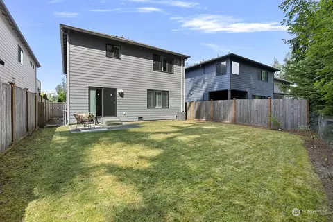 Exterior - 4404 181st St SE, Bothell, WA 98012 photo 2 of 3