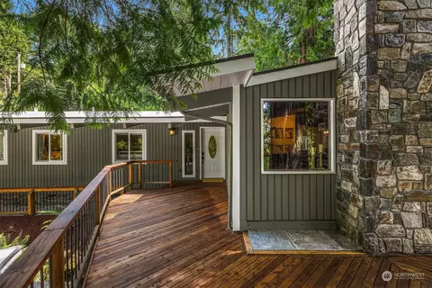 27021 SE 156th St, Issaquah, WA 98027