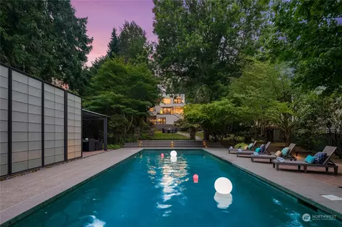 3240 Evergreen Point Rd, Medina, WA 98039