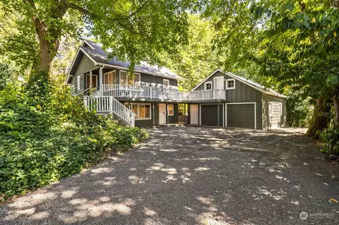 3925 NW Hope St, Bremerton, WA 98312