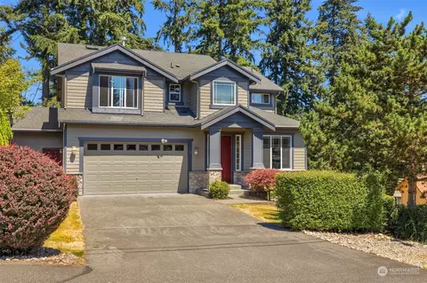 7 213th St SE #B, Bothell, WA 98021