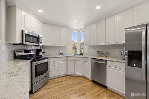 Kitchen - 1704 163rd Pl SE, Mill Creek, WA 98012 photo 2 of 2