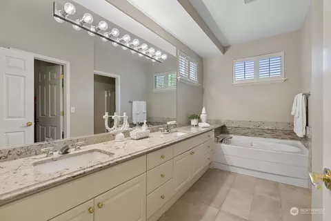 Bath - 1704 163rd Pl SE, Mill Creek, WA 98012 photo 2 of 4