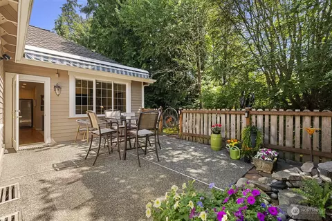Exterior - 1704 163rd Pl SE, Mill Creek, WA 98012 photo 6 of 9