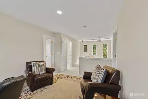 Entry Way - 1704 163rd Pl SE, Mill Creek, WA 98012 photo 3 of 3