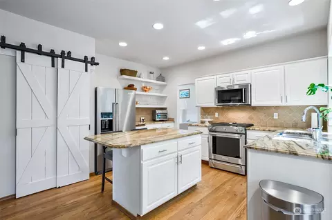 Kitchen - 3812 111th St SE, Everett, WA 98208 photo 1 of 4