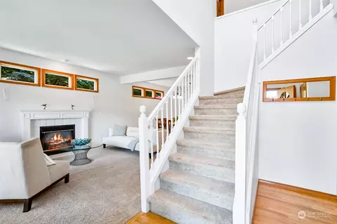Entry Way - 3812 111th St SE, Everett, WA 98208 photo 1 of 1