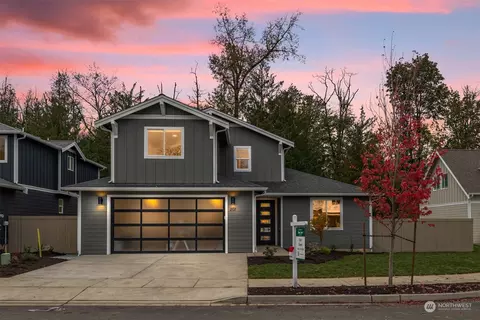207 N 54th Pl, Mount Vernon, WA 98273