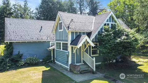 Exterior - 23928 SE 436th St, Enumclaw, WA 98022 photo 3 of 8