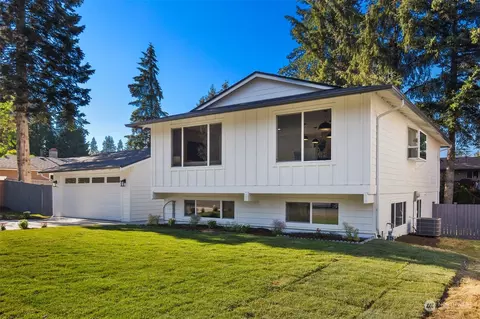 14504 NE 65th St, Redmond, WA 98052
