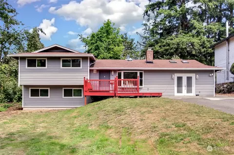 921 E Maple St, Kent, WA 98030
