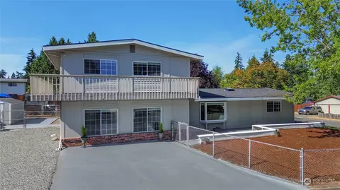 2038 S 300th St, Federal Way, WA 98003