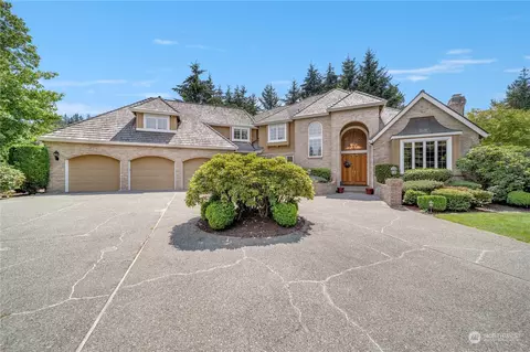 6576 163rd Pl SE, Bellevue, WA 98006