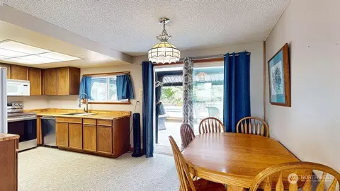 2219 105th Pl SE, Everett, WA 98208 photo 9