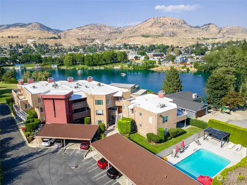 128 W Webster Ave #4, Chelan, WA 98816