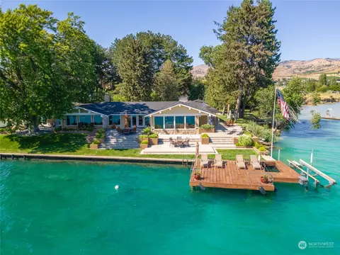 692 Hyacinth Rd, Manson, WA 98831