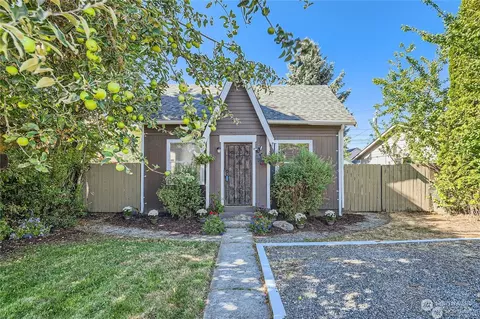 817 E 65th St, Tacoma, WA 98404