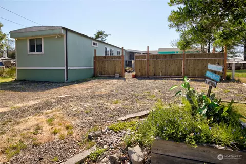 781 S Rain St NE, Ocean Shores, WA 98569