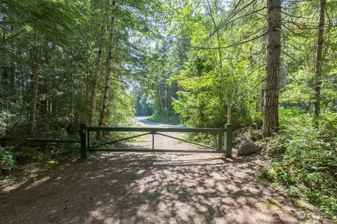 9999 E Beach Rd, Port Angeles, WA 98363