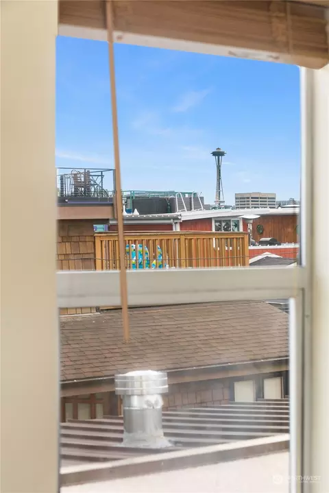 2037 Fairview Ave E #B, Seattle, WA 98102 photo 26