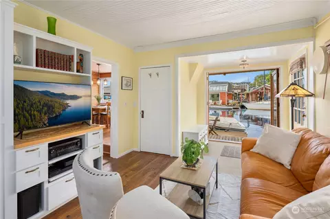 2037 Fairview Ave E #B, Seattle, WA 98102 photo 11