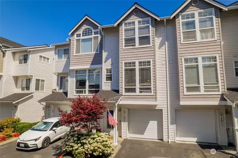 5500 Harbour Pointe Blvd #R102, Mukilteo, WA 98275