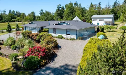5182 Roney Rd, Bow, WA 98232