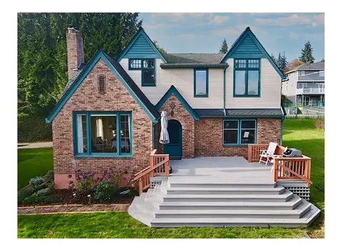 11015 Exeter Ave NE, Seattle, WA 98125