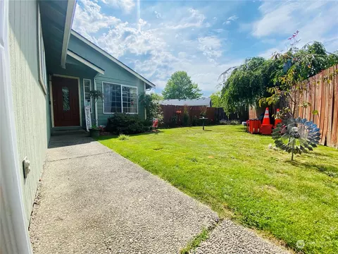 304 Marcella Ct, Sedro Woolley, WA 98284