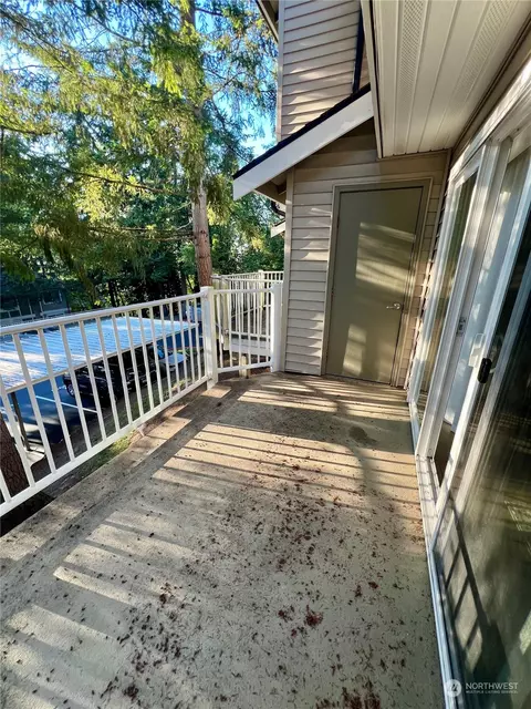 Exterior - 16101 Bothell Everett Hwy #H4, Mill Creek, WA 98012 photo 3 of 5