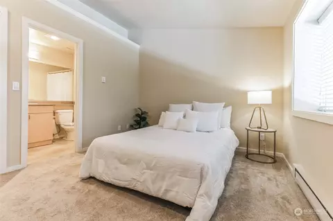 Bedroom - 16101 Bothell Everett Hwy #H4, Mill Creek, WA 98012 photo 1 of 2