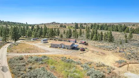 101 Sagebrush Rd, East Wenatchee, WA 98802