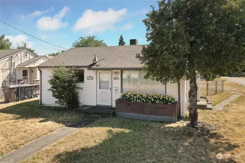 4919 S Cushman Ave, Tacoma, WA 98408