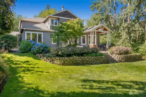 8804 NE 198th St, Bothell, WA 98011