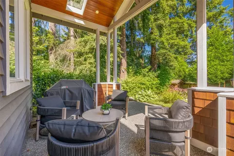 Exterior - 8804 NE 198th St, Bothell, WA 98011 photo 3 of 7