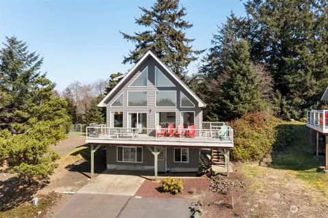 902 Jetty View Dr, Westport, WA 98595