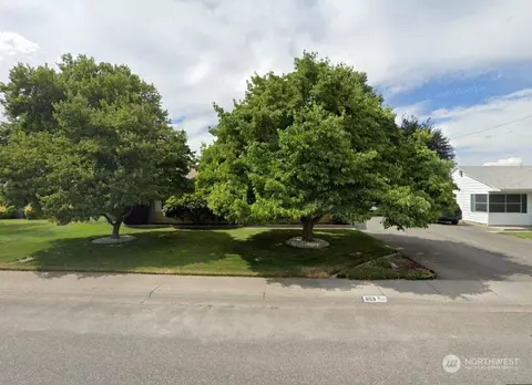 653 Cedar Ave, Richland, WA 99352