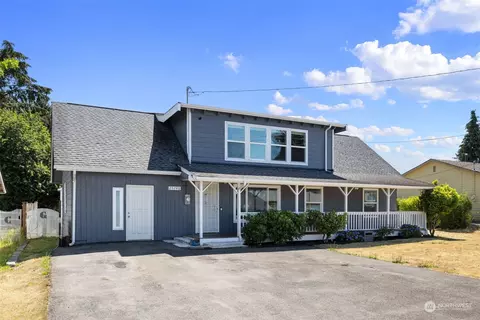 25746 18th Ave S, Des Moines, WA 98198