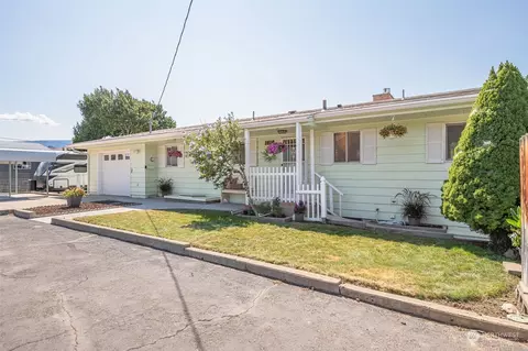 1610 N Aurora Ave, East Wenatchee, WA 98802