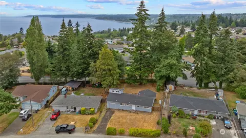 212 SW 301st St, Federal Way, WA 98023