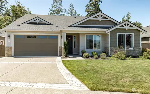 997 Rainier Loop, Mount Vernon, WA 98274