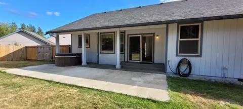 20403 2nd Ave E, Spanaway, WA 98387 photo 2