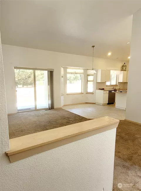 20403 2nd Ave E, Spanaway, WA 98387 photo 25