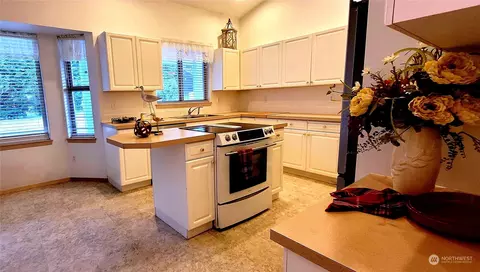 20403 2nd Ave E, Spanaway, WA 98387 photo 6