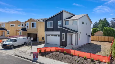 12130 Bay Heights Pl, Burlington, WA 98233