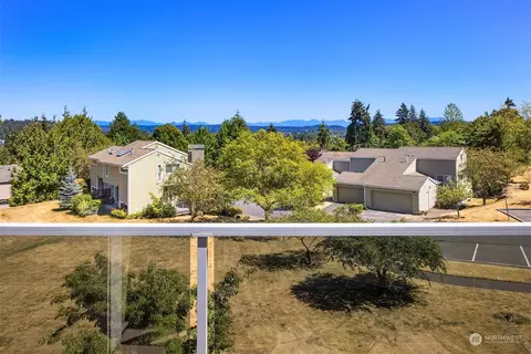 7070 155th Pl NE, Redmond, WA 98052